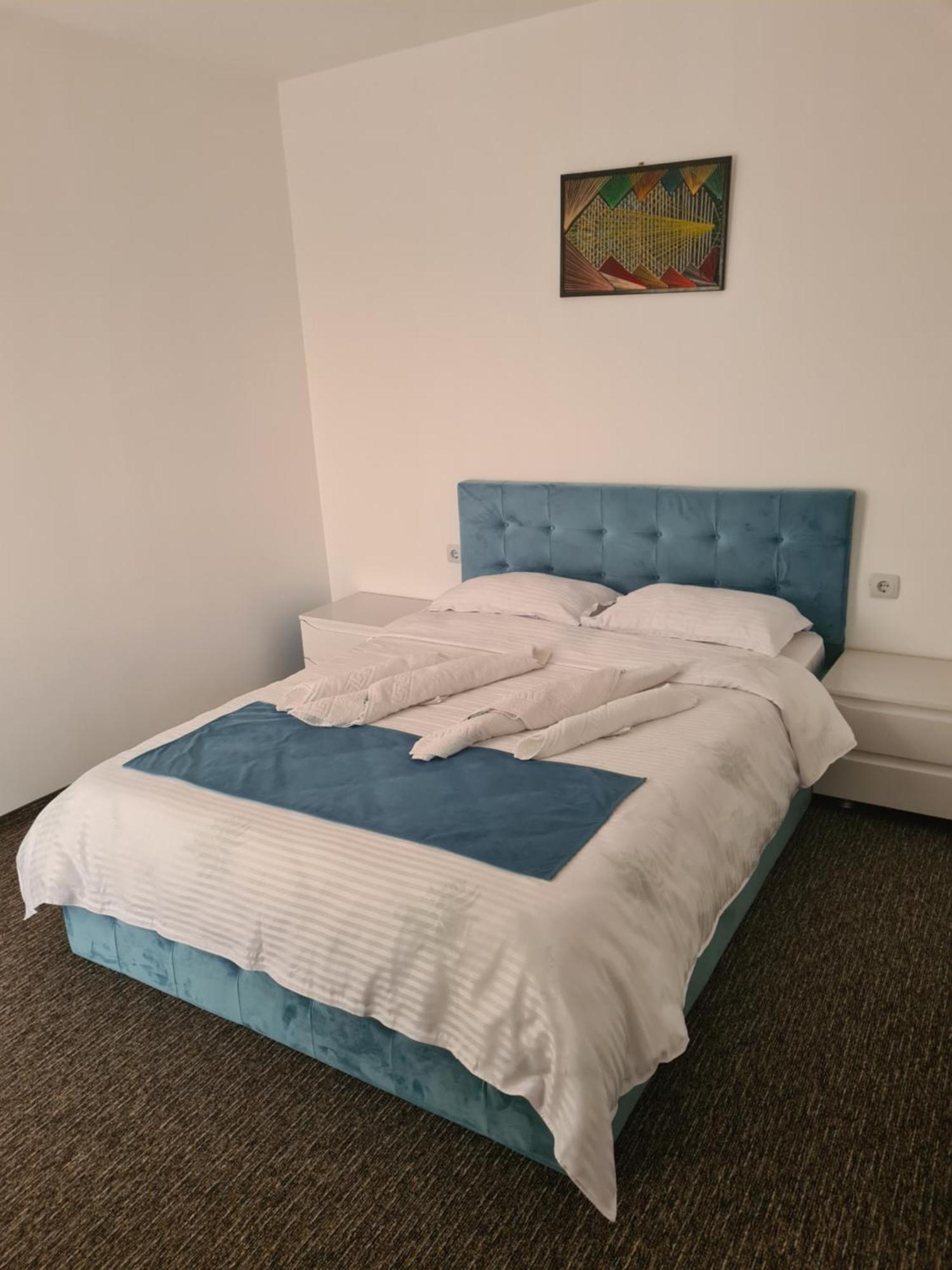 Danube Home Ostrovu Corbului Bagian luar foto
